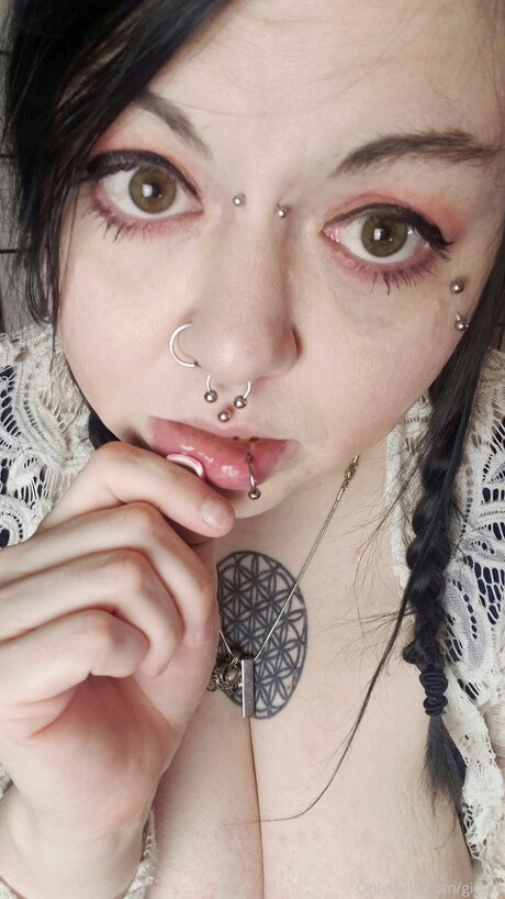 Gidgie adult star pics