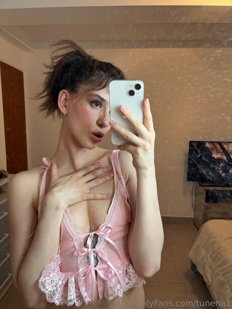 Tunena1 pornstar nude photo