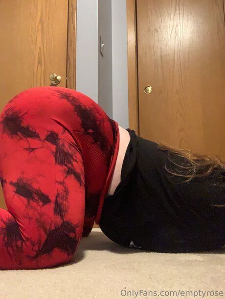 Emptyrose model nudes img