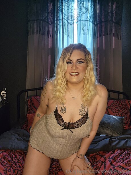 blonde hairy pussy onlyfans sexy nudes pic