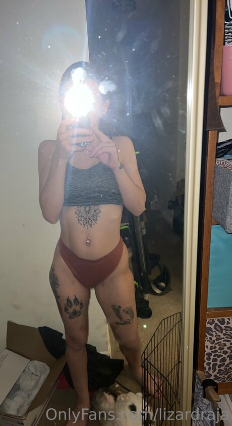 Lizardraja pornstar nude pics