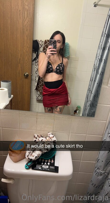 Lizardraja pornstar beautiful img