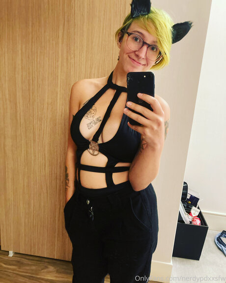 asian girlfriend onlyfans best images