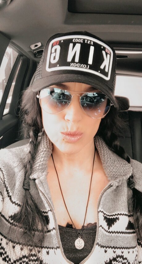 Wondergilf naked pornstar gallery