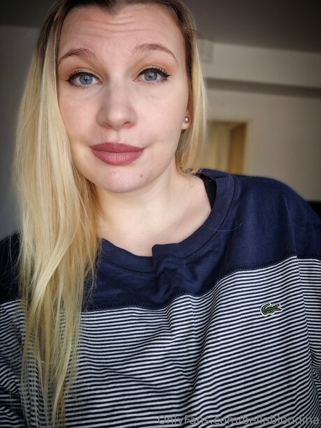 Bellablondina star porn image