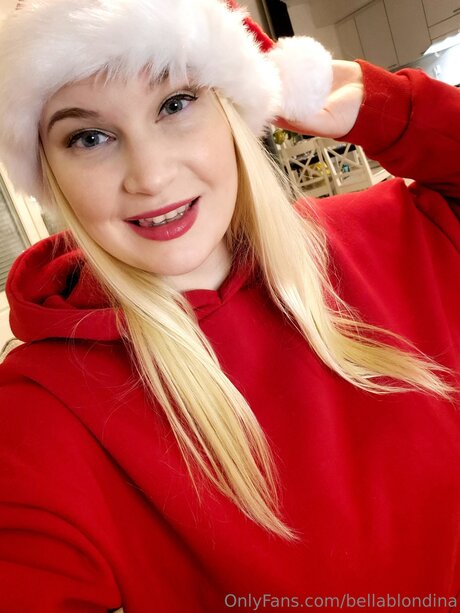 Bellablondina model photo