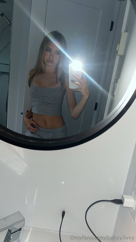 Babyy Livvy hd star img