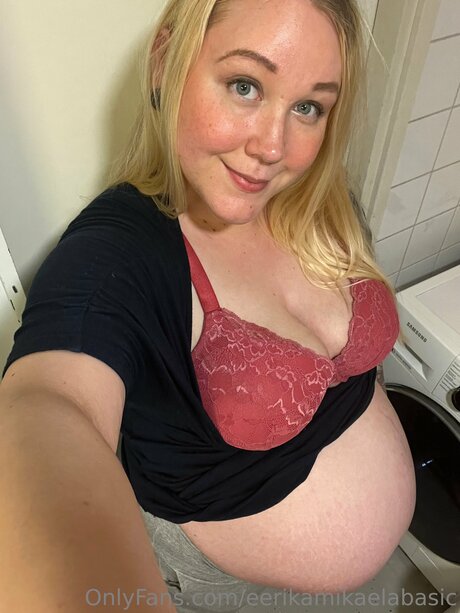 Eerikamikaelabasic pornographic actress images