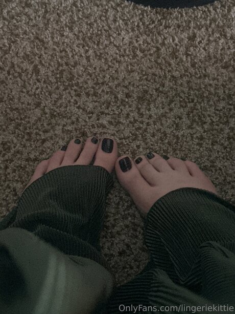 Lingeriekittie star pretty image