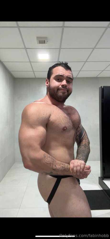 Fabinhobb model xxx archive