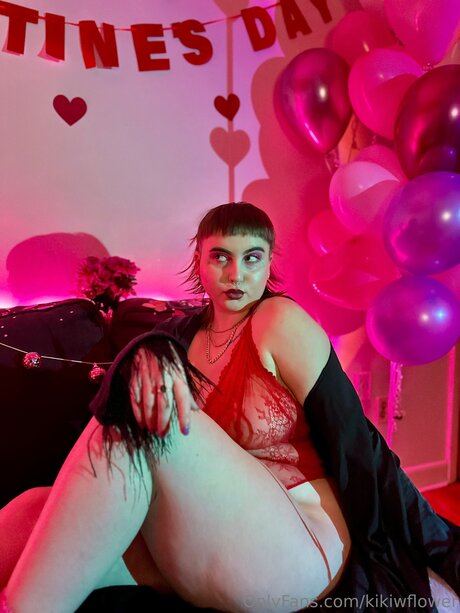 Kikiwflower top model archive