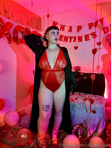 Kikiwflower erotic actress galleries