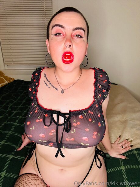 hairy armpits onlyfans sex pic