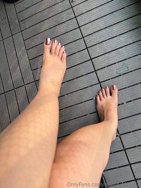 Miasexifeet4u adult model photos