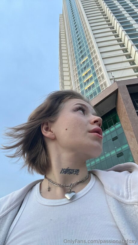 Passionatefoxy pornstar free pic