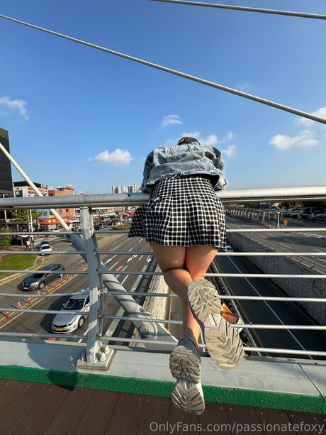 Passionatefoxy porn model pics