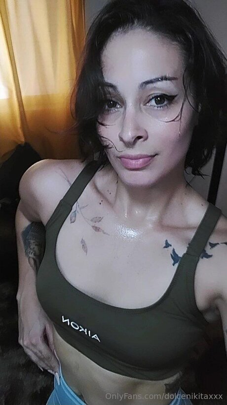 Dolcenikitaxxx nude pornstar photo