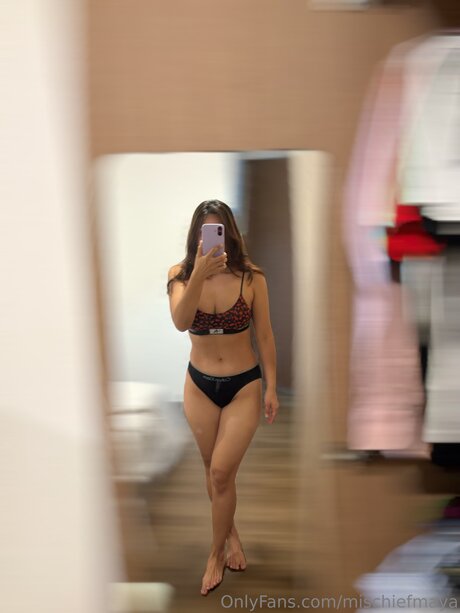 Mischiefmaya star top pic