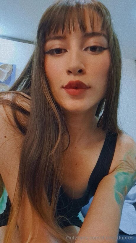 Diana Dupres beautiful star image