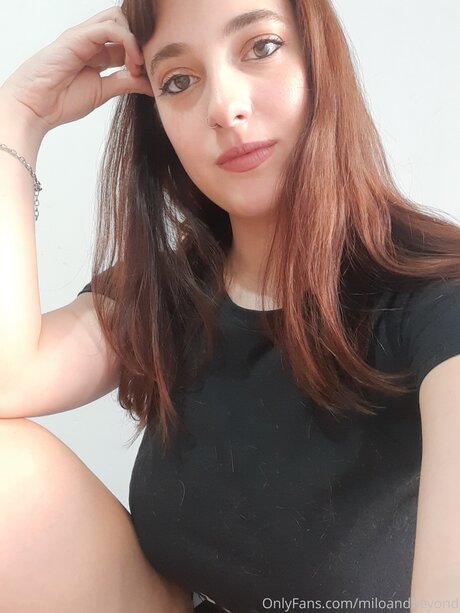 Emileying xxx model photos