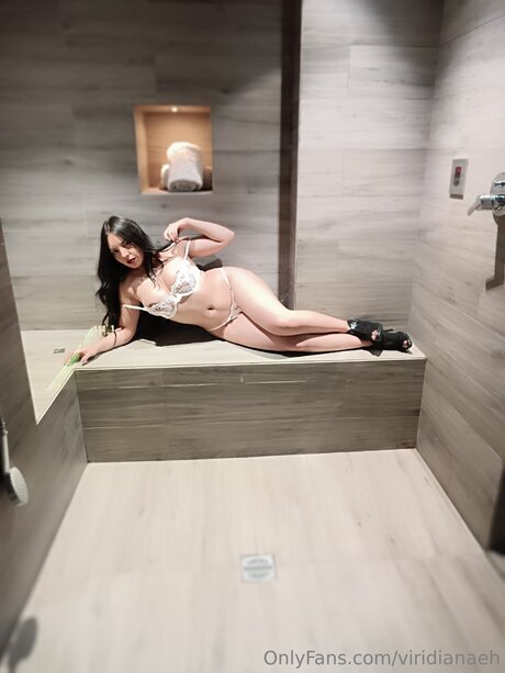 dmv onlyfans beautiful nude picture