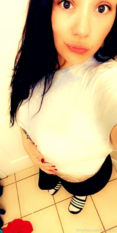 La Chulizz model exclusive photo