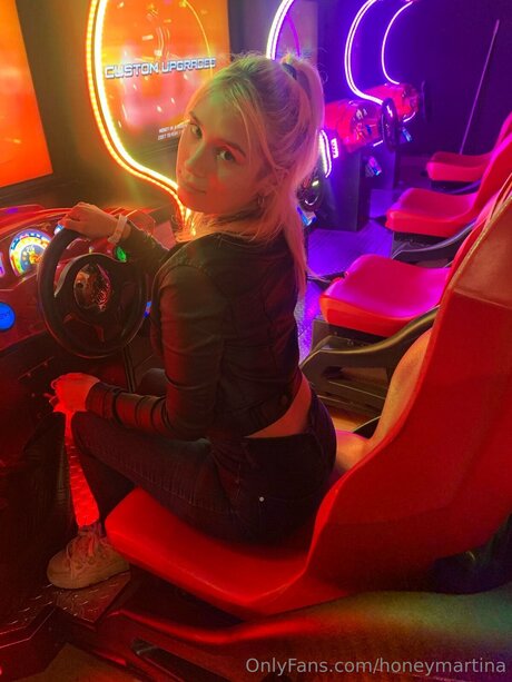 Honeymartina hot model pictures