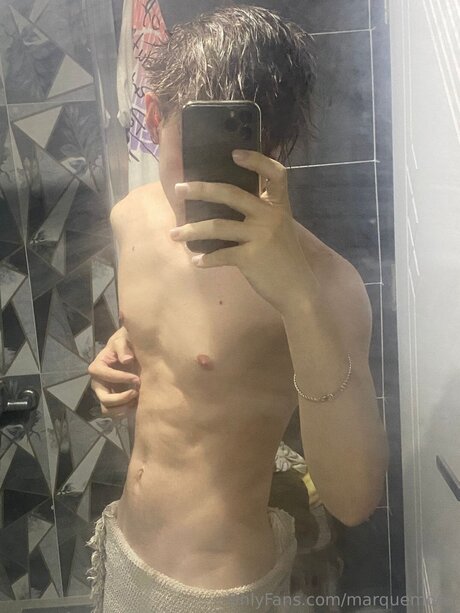 lightskin onlyfans hot naked picture