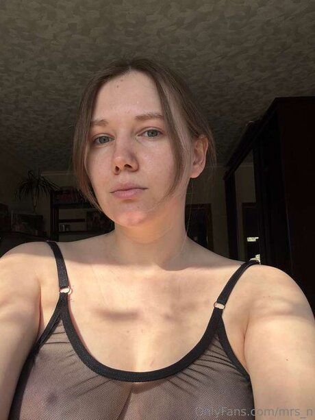 Mrs N art actress photo