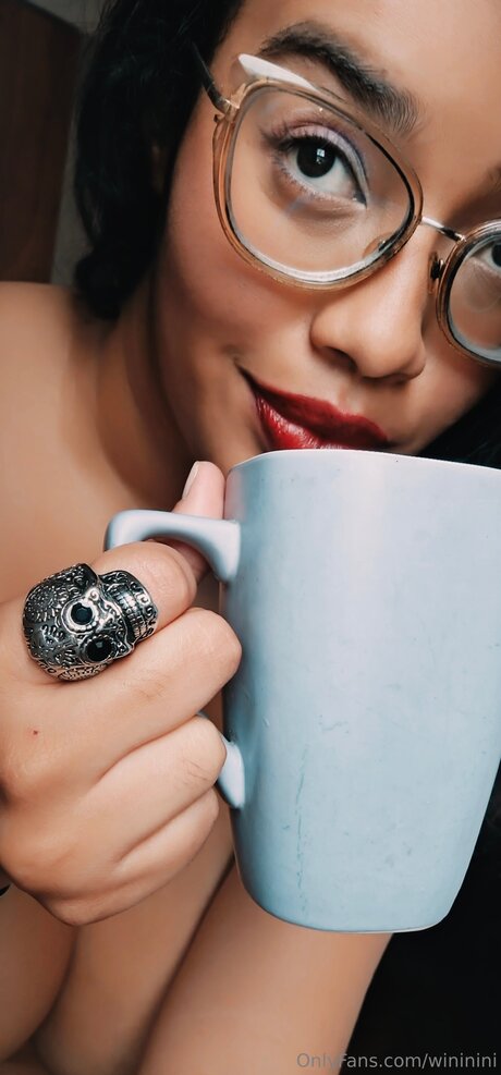 female influencer onlyfans naked pic