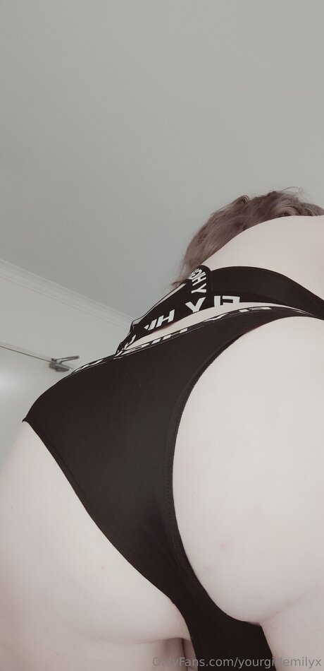 Yourgirlemilyx naked star pictures