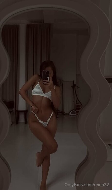 Reina22 star hd photo