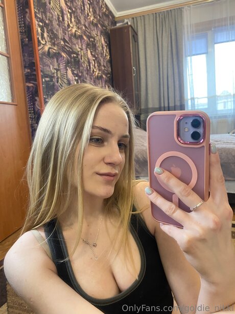 Goldie Nikki pornstar nice photo