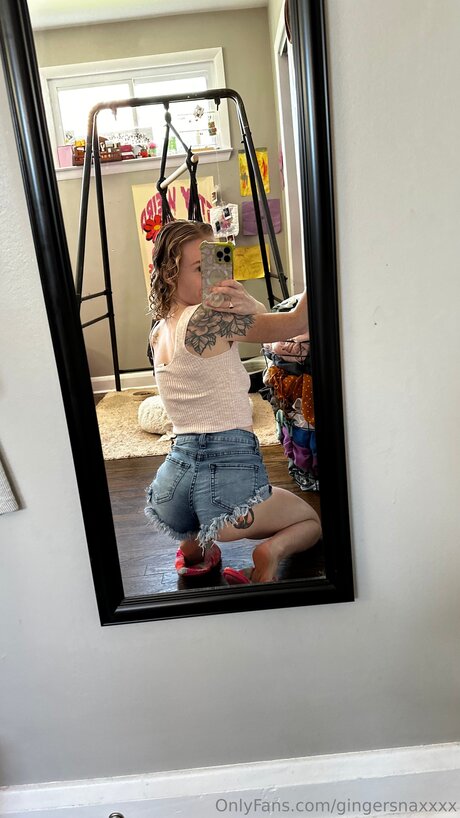 Gingersnaxxxx naked star pictures