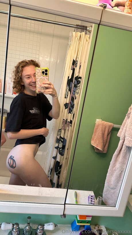 Gingersnaxxxx sexy star picture