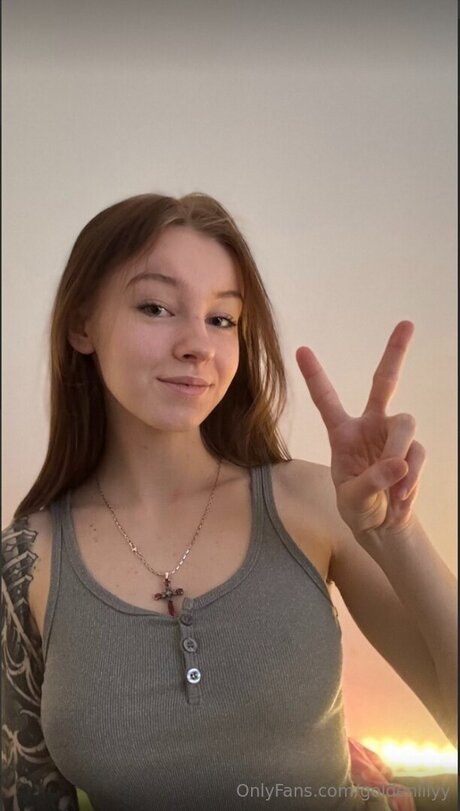 Goldenlilyy model pretty archive