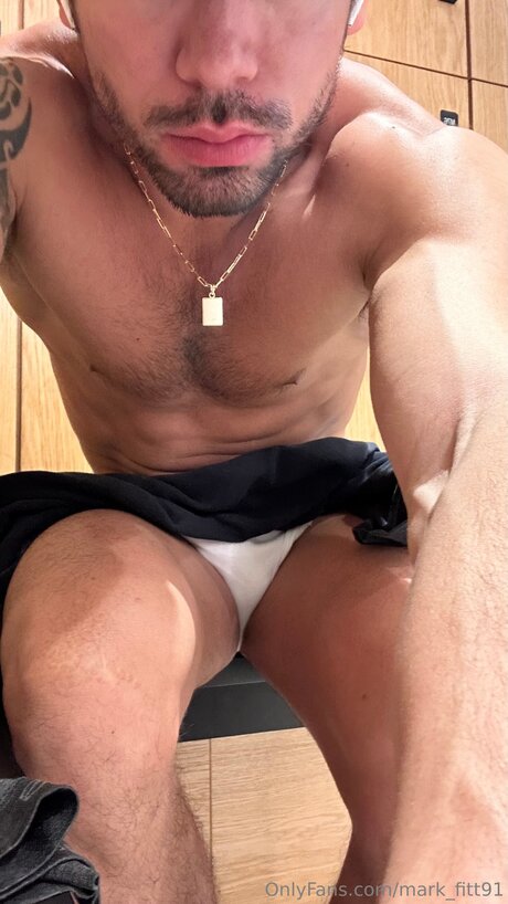Mark Fitt91 pornstar nude img