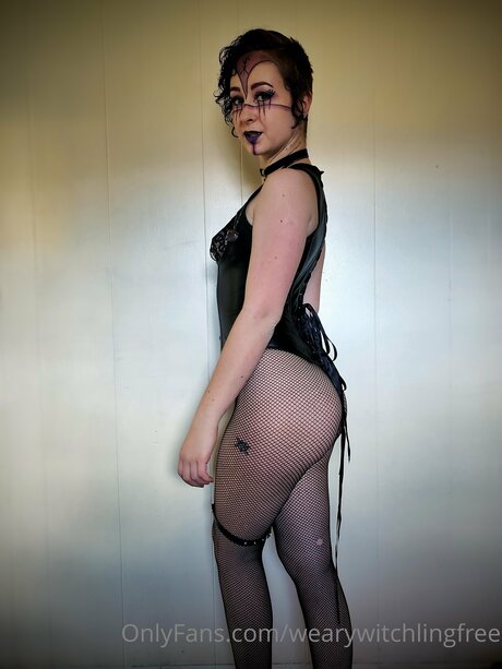 Wearywitchlingfree pretty star image