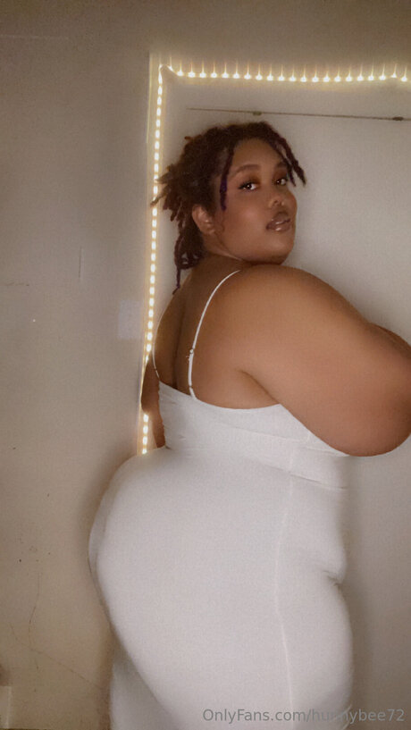 Hunnybee72 star sex pics