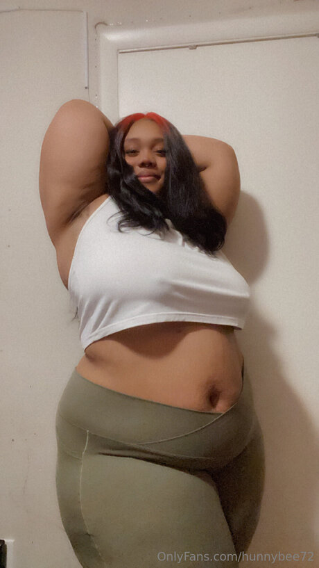 Hunnybee72 star pretty picture