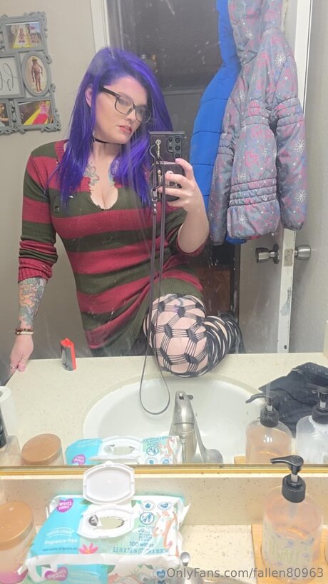 Fallen80963 art model photos