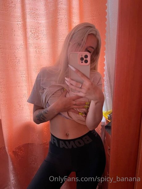 Sandy Caaandy sexy actress picture