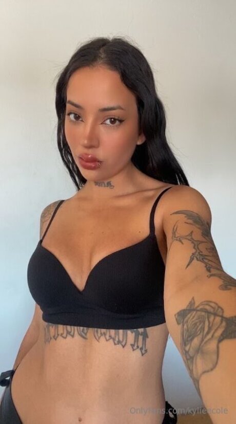 Kylieecole model porn pic