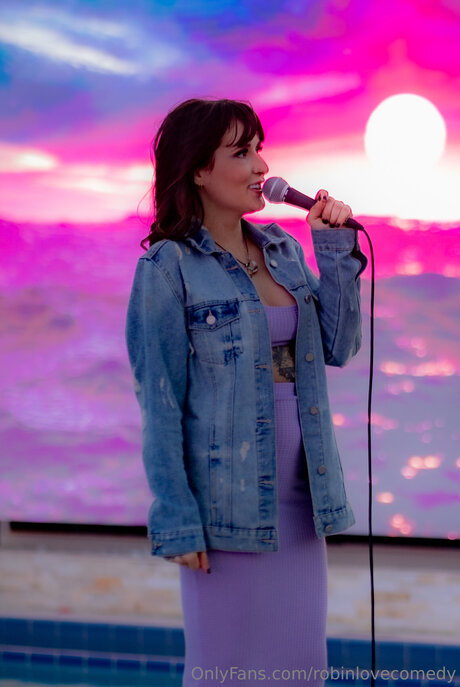 Robinlovecomedy pornstar high quality photos