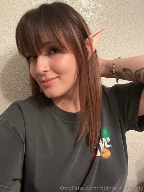 Robinlovecomedy top star picture