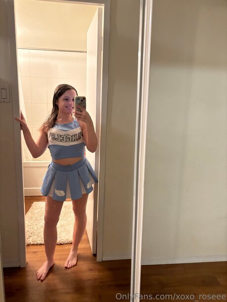 Xoxo Roseee xxx star photos