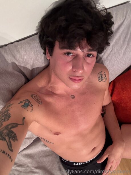 Dimitrysimonit nude star image