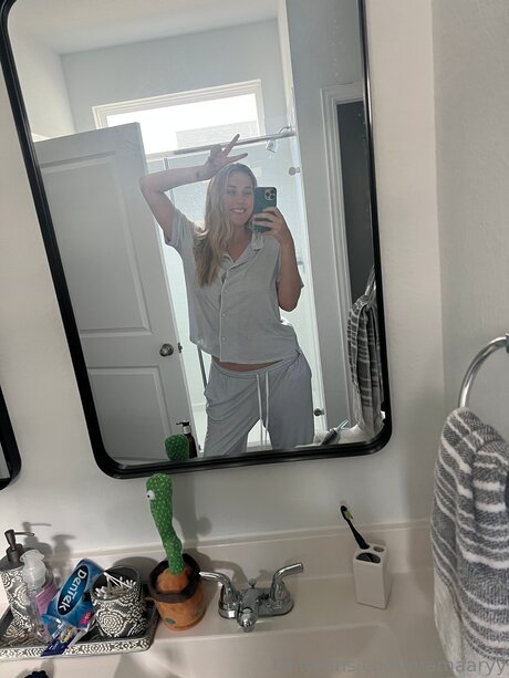 Reaganjames pornstar sexy archive