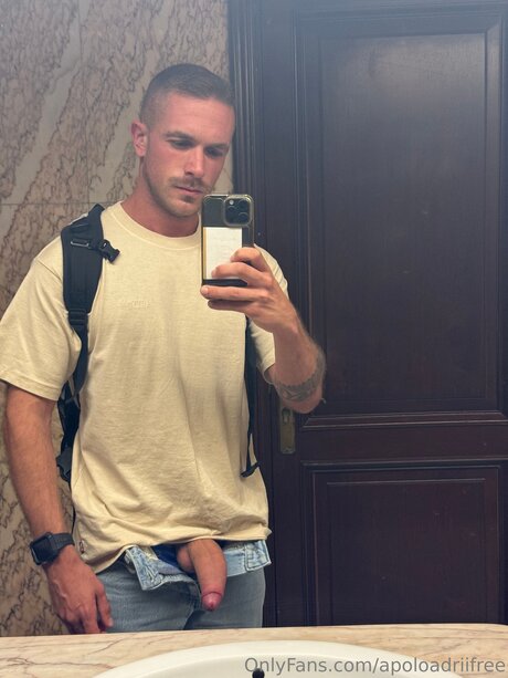 shemale handjob onlyfans sexy nudes photos