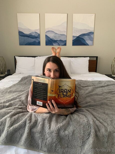 Legsfordays1 exclusive actress img